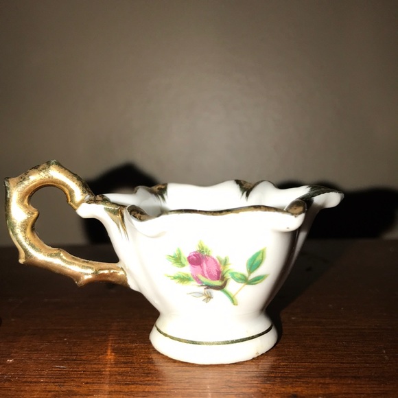 Vintage Miniature Tea Cup & Saucer by Sonsco - Picture 9 of 14